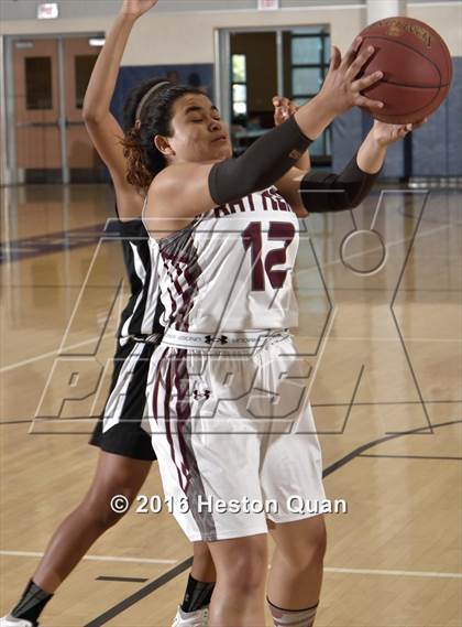 Thumbnail 3 in Rancho Mirage vs. Xavier Prep (MaxPreps Holiday Classic) photogallery.