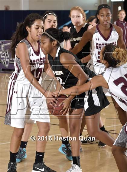 Thumbnail 3 in Rancho Mirage vs. Xavier Prep (MaxPreps Holiday Classic) photogallery.