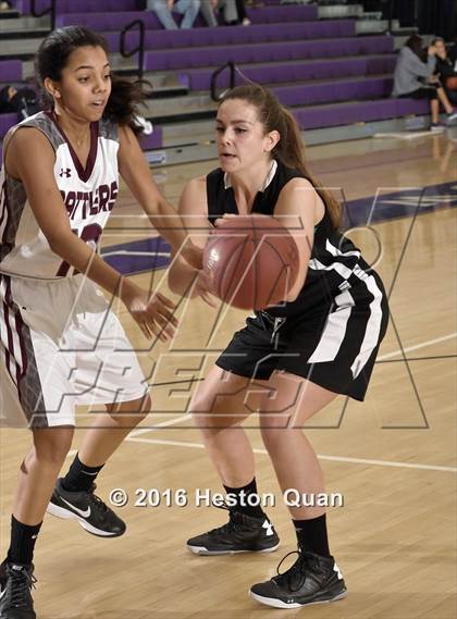 Thumbnail 2 in Rancho Mirage vs. Xavier Prep (MaxPreps Holiday Classic) photogallery.