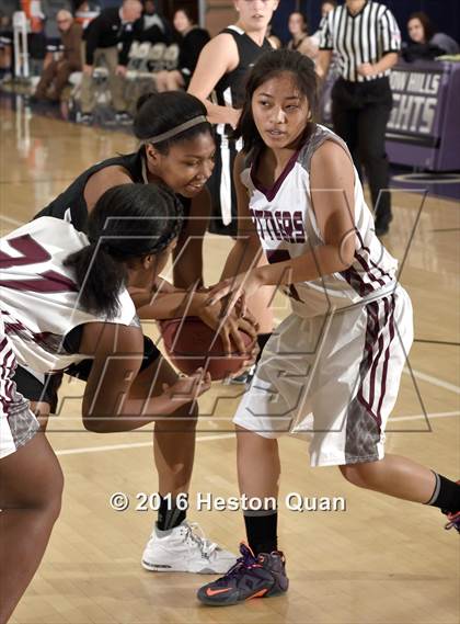 Thumbnail 1 in Rancho Mirage vs. Xavier Prep (MaxPreps Holiday Classic) photogallery.