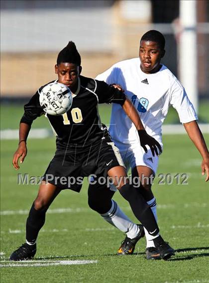 Thumbnail 3 in Seguin [Juan] vs. Mansfield (Martin Invitational) photogallery.