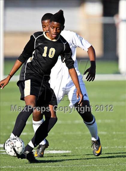 Thumbnail 2 in Seguin [Juan] vs. Mansfield (Martin Invitational) photogallery.