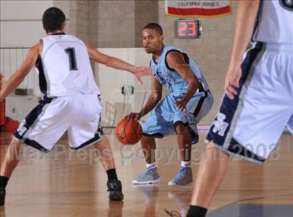 Thumbnail 1 in San Marcos vs. Hercules (MaxPreps Holiday Classic) photogallery.