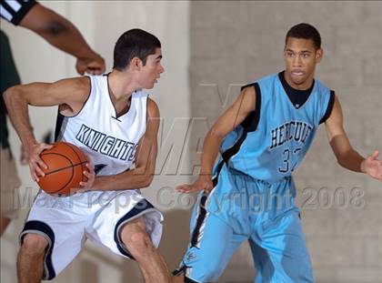 Thumbnail 2 in San Marcos vs. Hercules (MaxPreps Holiday Classic) photogallery.