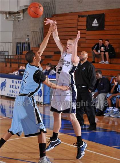 Thumbnail 1 in San Marcos vs. Hercules (MaxPreps Holiday Classic) photogallery.