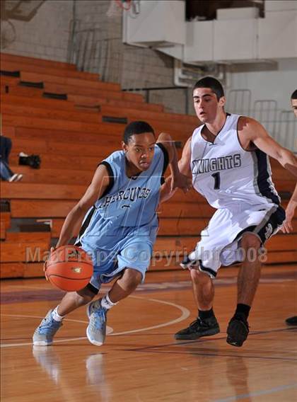 Thumbnail 2 in San Marcos vs. Hercules (MaxPreps Holiday Classic) photogallery.