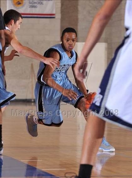 Thumbnail 2 in San Marcos vs. Hercules (MaxPreps Holiday Classic) photogallery.