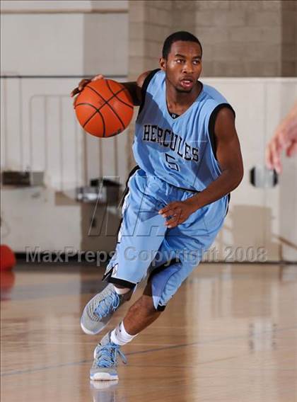 Thumbnail 1 in San Marcos vs. Hercules (MaxPreps Holiday Classic) photogallery.