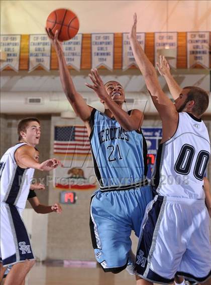 Thumbnail 1 in San Marcos vs. Hercules (MaxPreps Holiday Classic) photogallery.