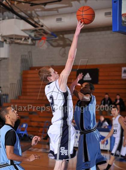 Thumbnail 3 in San Marcos vs. Hercules (MaxPreps Holiday Classic) photogallery.