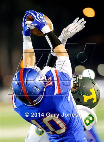 Thumbnail 3 in Tracy vs. Folsom (CIF SJS D1 Final) photogallery.