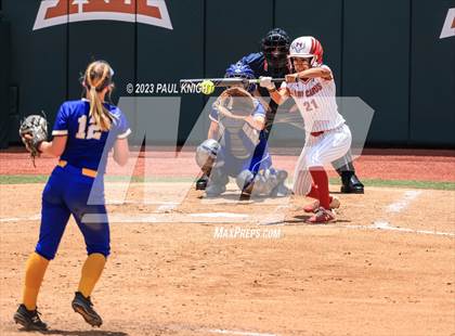 Thumbnail 2 in Hermleigh vs. Dodd City (UIL 1A Semifinal) photogallery.