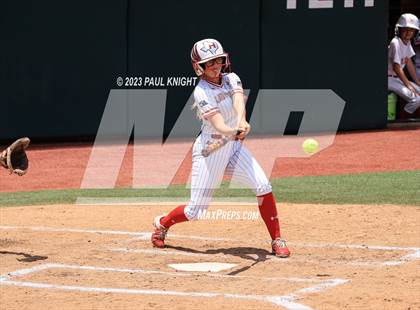 Thumbnail 1 in Hermleigh vs. Dodd City (UIL 1A Semifinal) photogallery.
