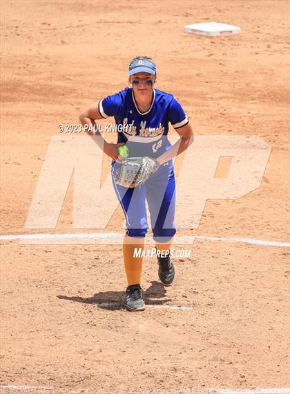 Thumbnail 3 in Hermleigh vs. Dodd City (UIL 1A Semifinal) photogallery.