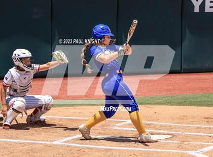 Thumbnail 3 in Hermleigh vs. Dodd City (UIL 1A Semifinal) photogallery.