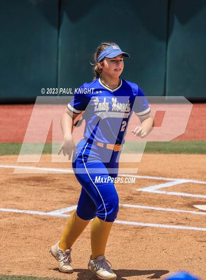Thumbnail 1 in Hermleigh vs. Dodd City (UIL 1A Semifinal) photogallery.