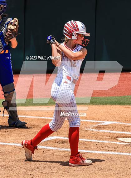 Thumbnail 3 in Hermleigh vs. Dodd City (UIL 1A Semifinal) photogallery.