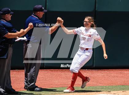 Thumbnail 2 in Hermleigh vs. Dodd City (UIL 1A Semifinal) photogallery.
