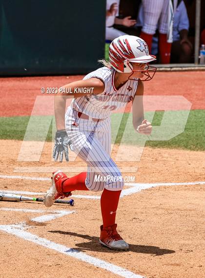 Thumbnail 2 in Hermleigh vs. Dodd City (UIL 1A Semifinal) photogallery.
