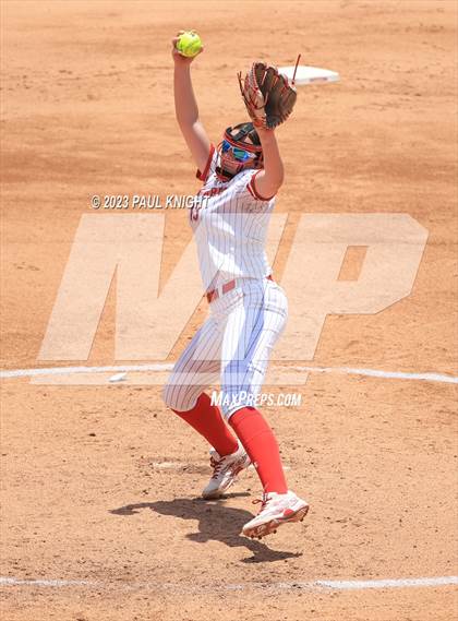 Thumbnail 3 in Hermleigh vs. Dodd City (UIL 1A Semifinal) photogallery.