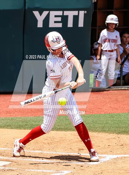 Thumbnail 1 in Hermleigh vs. Dodd City (UIL 1A Semifinal) photogallery.