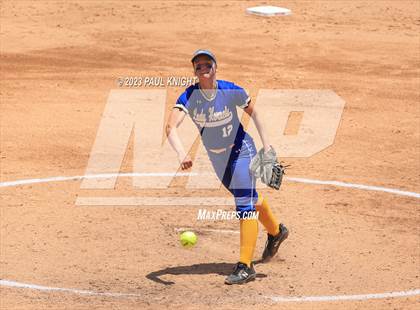 Thumbnail 2 in Hermleigh vs. Dodd City (UIL 1A Semifinal) photogallery.