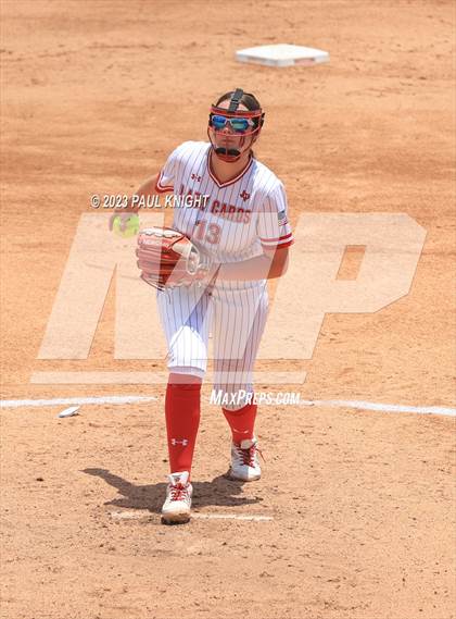 Thumbnail 3 in Hermleigh vs. Dodd City (UIL 1A Semifinal) photogallery.