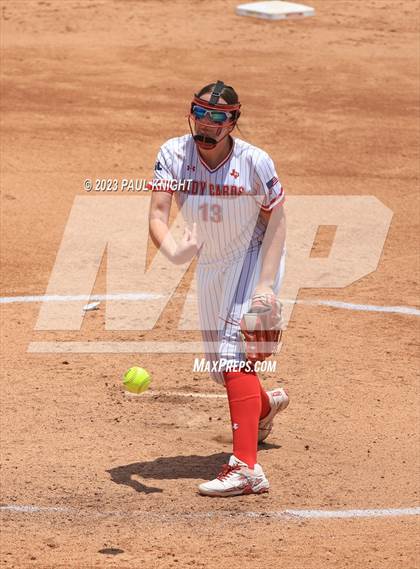 Thumbnail 1 in Hermleigh vs. Dodd City (UIL 1A Semifinal) photogallery.