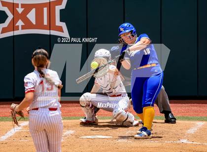 Thumbnail 3 in Hermleigh vs. Dodd City (UIL 1A Semifinal) photogallery.