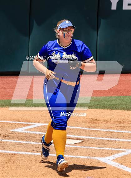 Thumbnail 1 in Hermleigh vs. Dodd City (UIL 1A Semifinal) photogallery.