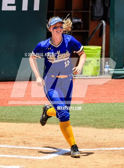 Thumbnail 2 in Hermleigh vs. Dodd City (UIL 1A Semifinal) photogallery.