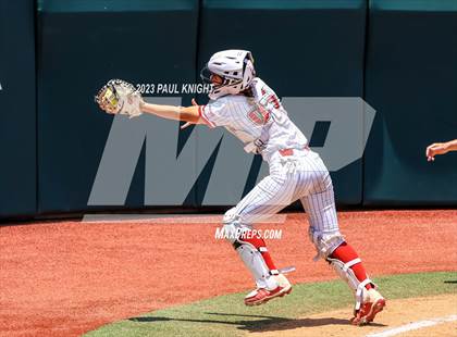 Thumbnail 3 in Hermleigh vs. Dodd City (UIL 1A Semifinal) photogallery.