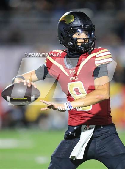 Thumbnail 3 in Sierra Canyon vs Downey photogallery.
