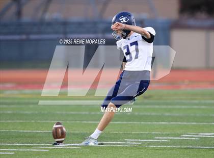 Thumbnail 3 in Sierra Canyon vs Downey photogallery.
