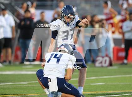 Thumbnail 2 in Sierra Canyon vs Downey photogallery.