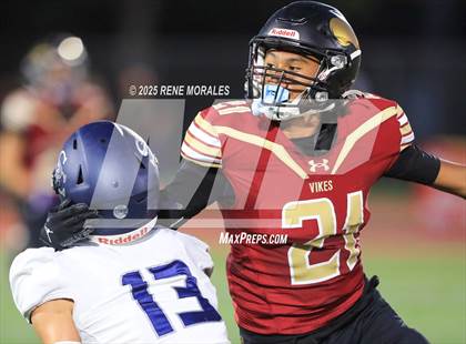 Thumbnail 1 in Sierra Canyon vs Downey photogallery.