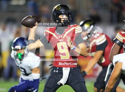 Thumbnail 2 in Sierra Canyon vs Downey photogallery.