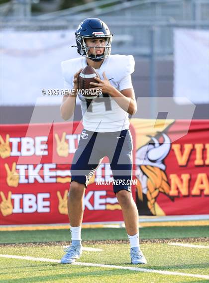 Thumbnail 2 in Sierra Canyon vs Downey photogallery.