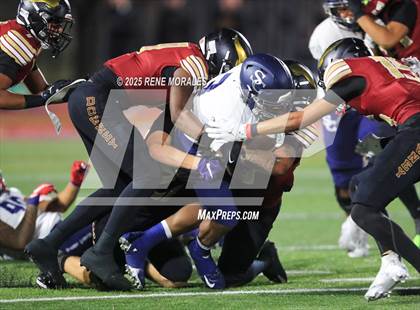 Thumbnail 3 in Sierra Canyon vs Downey photogallery.