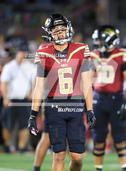 Thumbnail 1 in Sierra Canyon vs Downey photogallery.