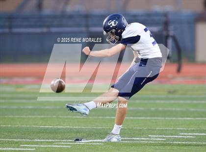Thumbnail 1 in Sierra Canyon vs Downey photogallery.