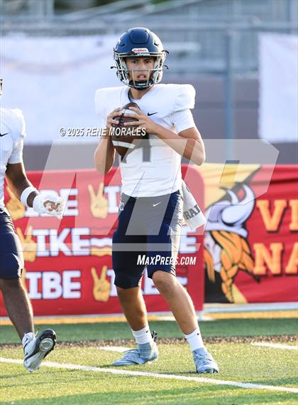 Thumbnail 1 in Sierra Canyon vs Downey photogallery.