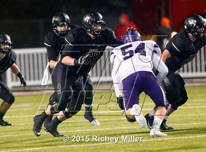 Thumbnail 2 in Bentonville vs. Fayetteville (AAA 7A Semifinal) photogallery.