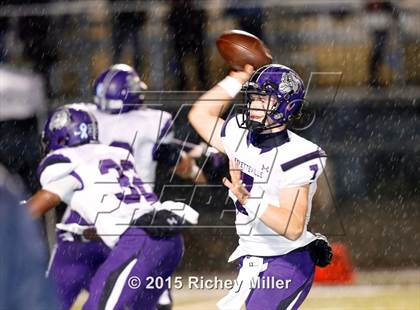Thumbnail 3 in Bentonville vs. Fayetteville (AAA 7A Semifinal) photogallery.