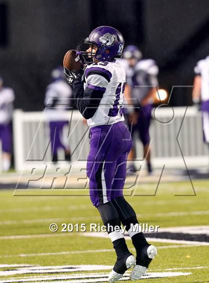 Thumbnail 3 in Bentonville vs. Fayetteville (AAA 7A Semifinal) photogallery.