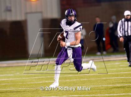 Thumbnail 2 in Bentonville vs. Fayetteville (AAA 7A Semifinal) photogallery.