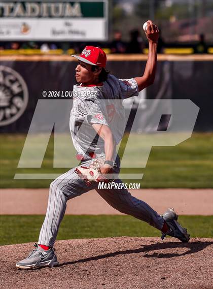 Thumbnail 2 in Mater Dei @ Damien (CIF SS DIV 1 Playoff) photogallery.