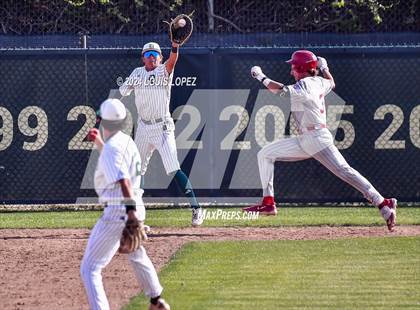 Thumbnail 2 in Mater Dei @ Damien (CIF SS DIV 1 Playoff) photogallery.