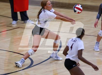 Thumbnail 1 in Allen @ Plano photogallery.