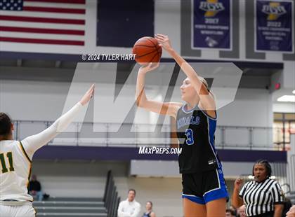 Thumbnail 3 in Hamilton Southeastern vs. Fremd (Sneakers for Santa Shootout) photogallery.